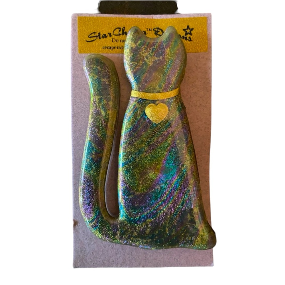 Star Chaser Design Cat Gold Collar Sparkle 3D Purple Green Gold Yellow Heart